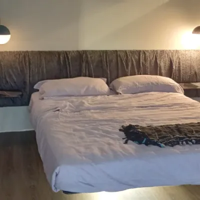 Letto design Fluttua Lago scontato 50%
