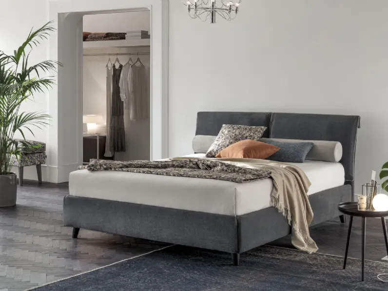 Letto imbottito modello River di V&nice scontato 30%