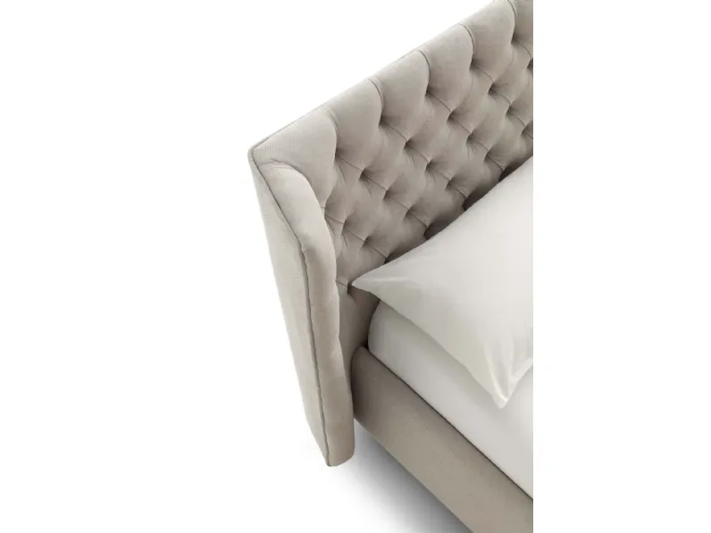 Letto imbottito con giroletto Caravaggio Le comfort a prezzo scontato