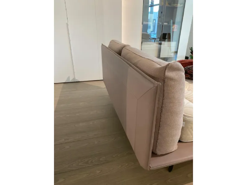Letto imbottito con giroletto Letto 