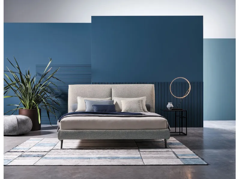 Letto matrimoniale con piedini Sail Twils a prezzo ribassato