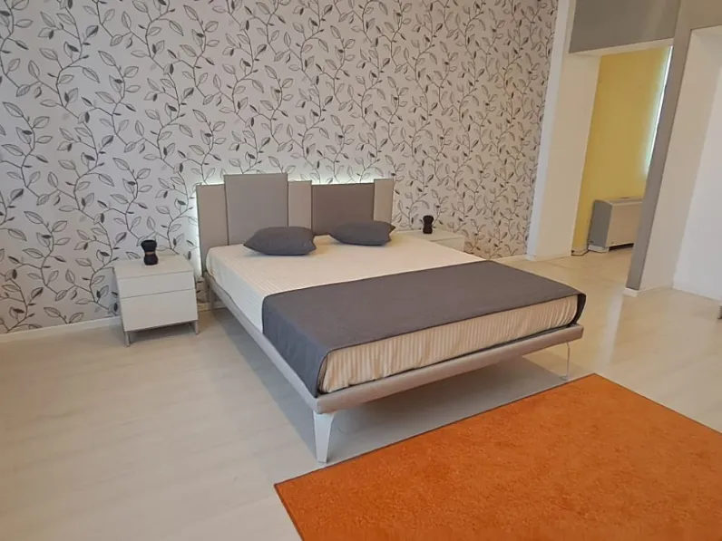 Letto matrimoniale moderno Skyline Moretti compact giorno notte a prezzo ribassato
