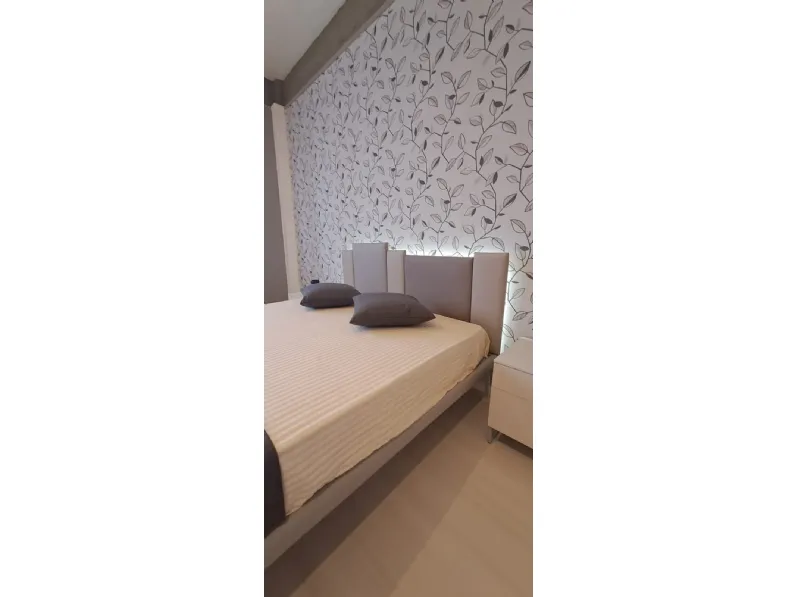 Letto matrimoniale moderno Skyline Moretti compact giorno notte a prezzo ribassato