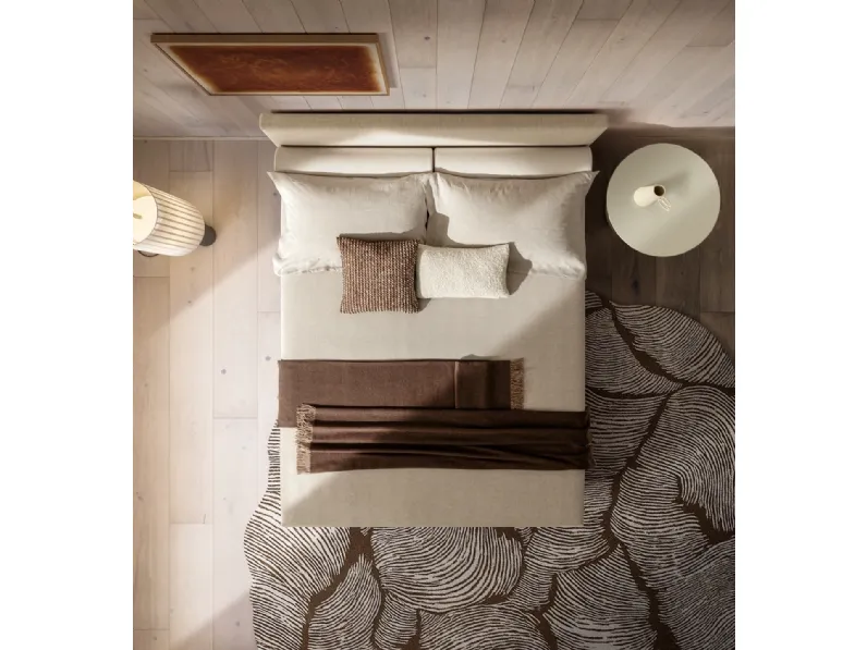 Letto design con piedini Tobia Twils a prezzo ribassato