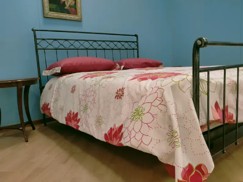 Letto matrimoniale classico Leonardo Artigianale a prezzo scontato