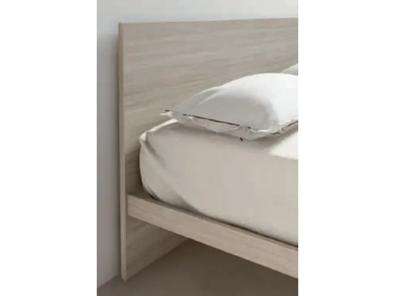 Letto moderno con gambe Eco Zg mobili a prezzo scontato