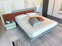 Letto design con piedini Letto sommier e testata a muro halifax  Tomasella a prezzo ribassato