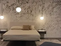Letto imbottito modello Fluttua di Lago scontato 36%