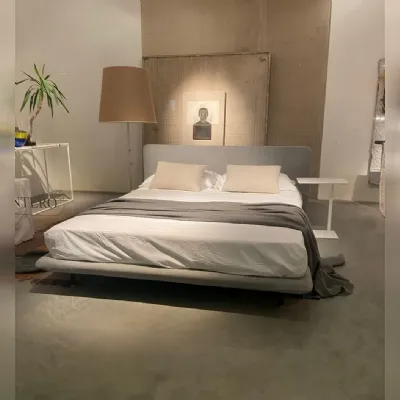 Letto matrimoniale design Letto clapis Mdhouse a prezzo ribassato