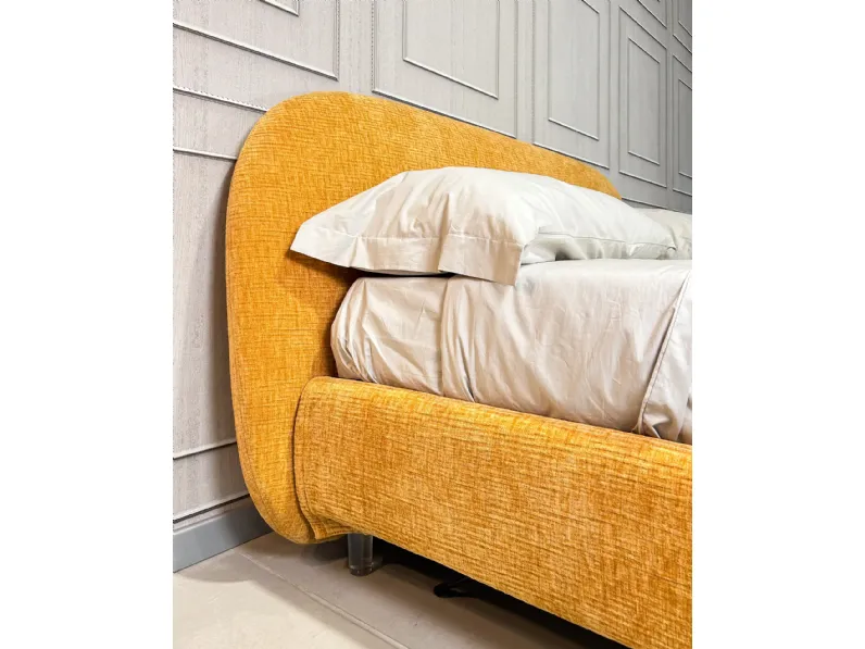 Letto imbottito modello Letto wheel 160x190 di Le comfort scontato 39%