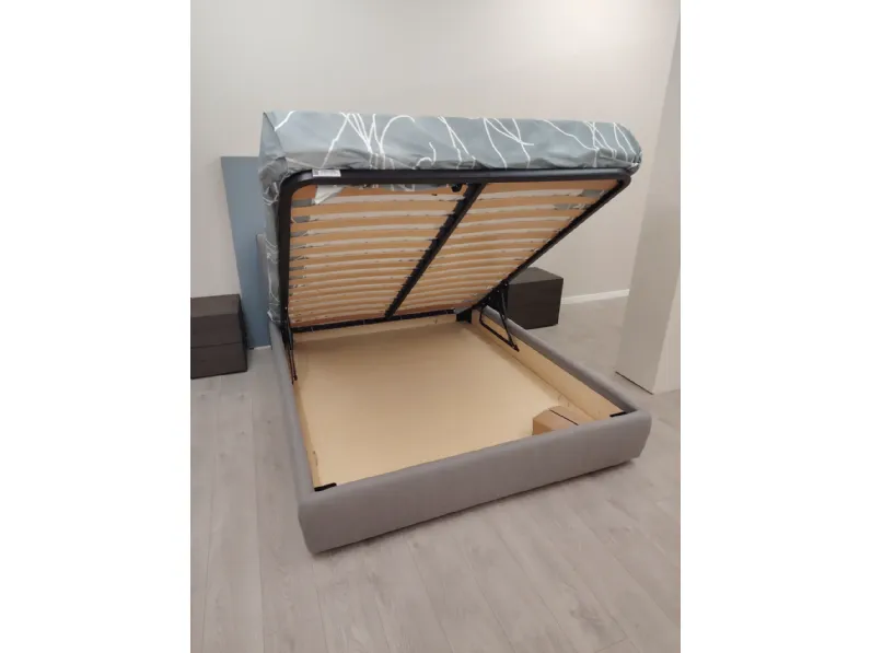 Letto moderno con contenitore Gaya plane Bolzan a prezzo ribassato