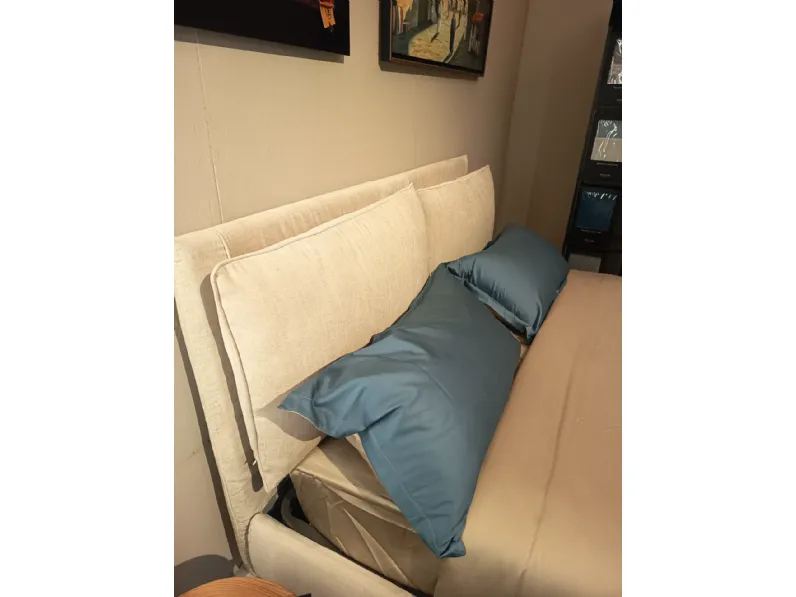 Letto moderno Nisida Altrenotti con uno sconto del 30%