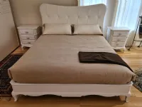 Letto matrimoniale con gambe Lotus Artigianale a prezzo ribassato