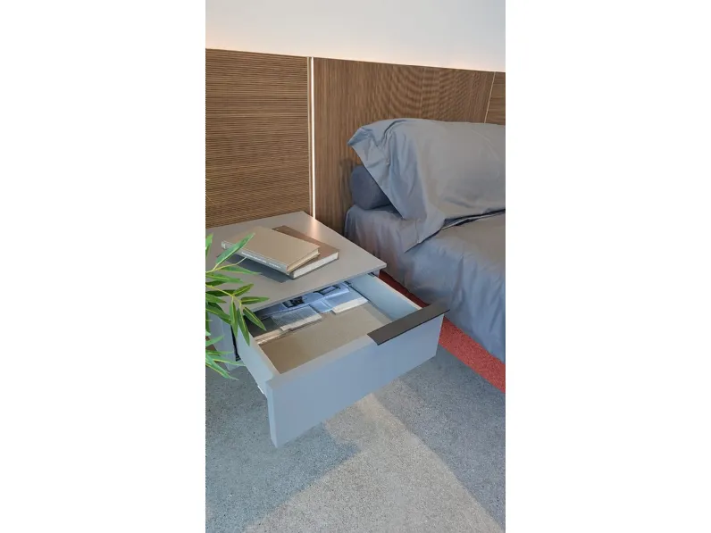 Letto moderno Carre' Adok con uno sconto del 60%