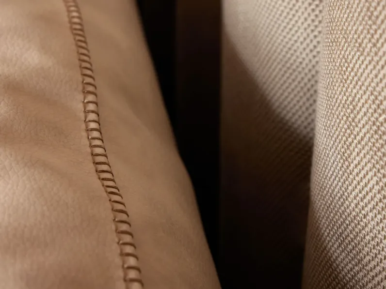 Letto in legno con piedini Aries outlet Diotti.com a prezzo ribassato