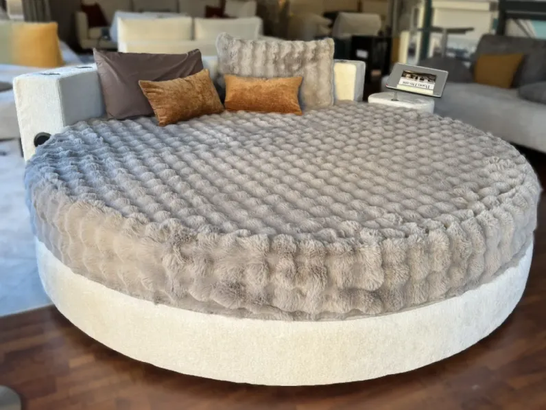 Letto design Letto rotondo cristal high-tech tessuto Artigianale scontato 48%
