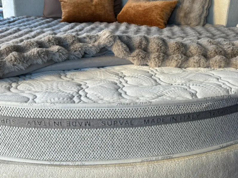 Letto design Letto rotondo cristal high-tech tessuto Artigianale scontato 48%