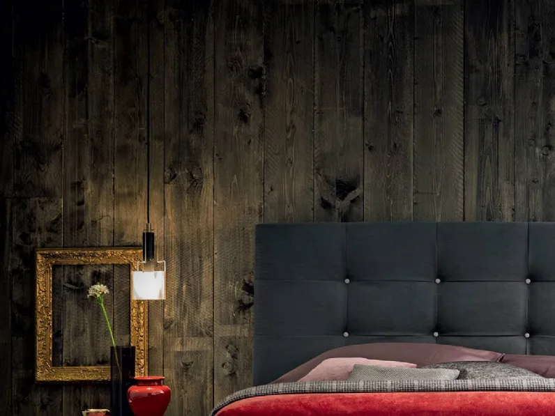 Letto matrimoniale Dennis Felis con un ribasso del 36%