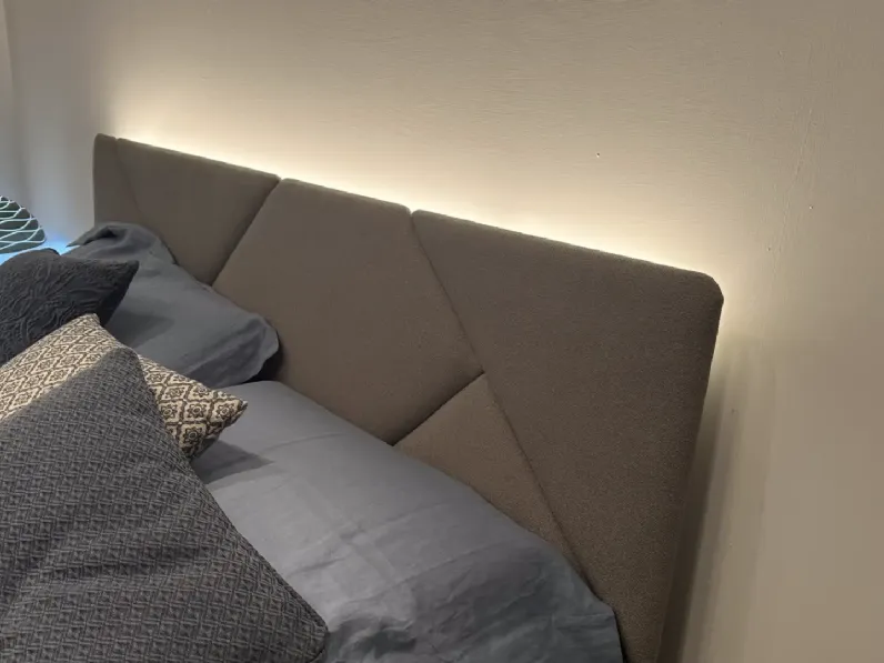 Letto matrimoniale Led  Oggioni con un ribasso IMPERDIBILE