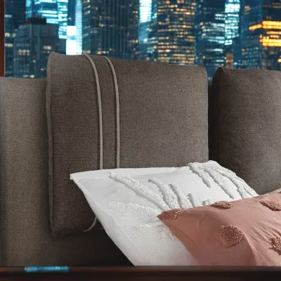 Letto imbottito con piedini Letto imbottito road Mobilificio bellutti a prezzo ribassato