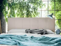 Letto imbottito modello Bali di Rigosalotti scontato 35%