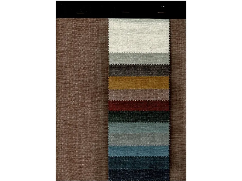 Scopri il Letto Bordò di Mottes selection, scontato del 40%! Un arredamento di lusso.