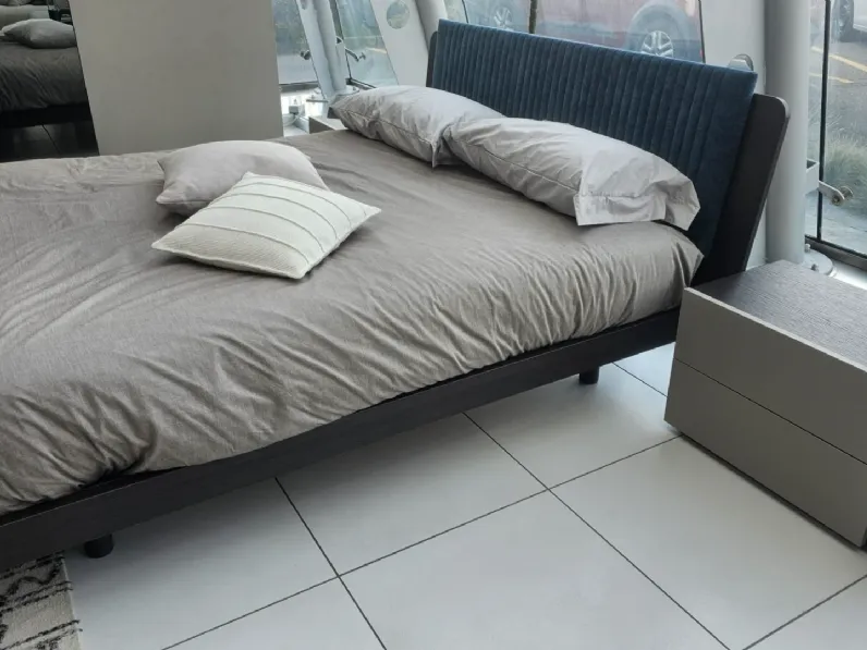 Letto matrimoniale moderno Roxy Tomasella a prezzo ribassato