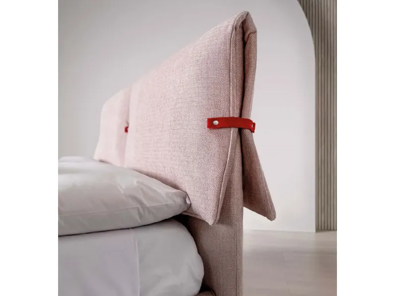 Letto imbottito modello Primrose * di Le comfort scontato 35%