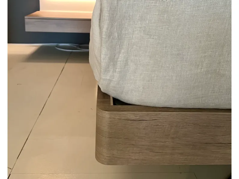 Letto moderno Shiro Tomasella scontato 25%
