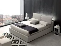 Letto imbottito modello Space di Artigianale scontato 50%