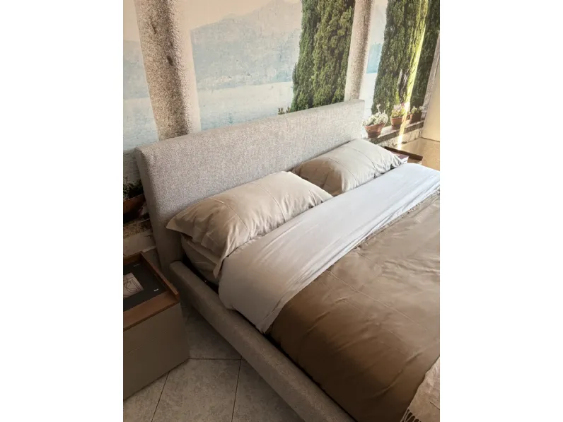 Letto moderno Max Twils con uno sconto del 26%