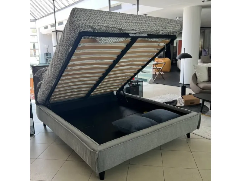Letto moderno Metro di Oggioni SCONTATO 