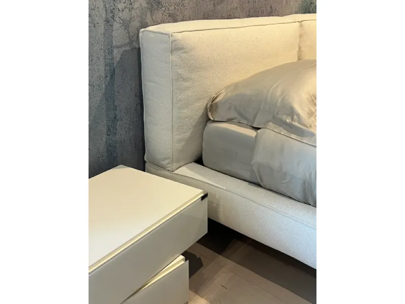 Letto imbottito modello Academy piuma di Twils scontato 35%