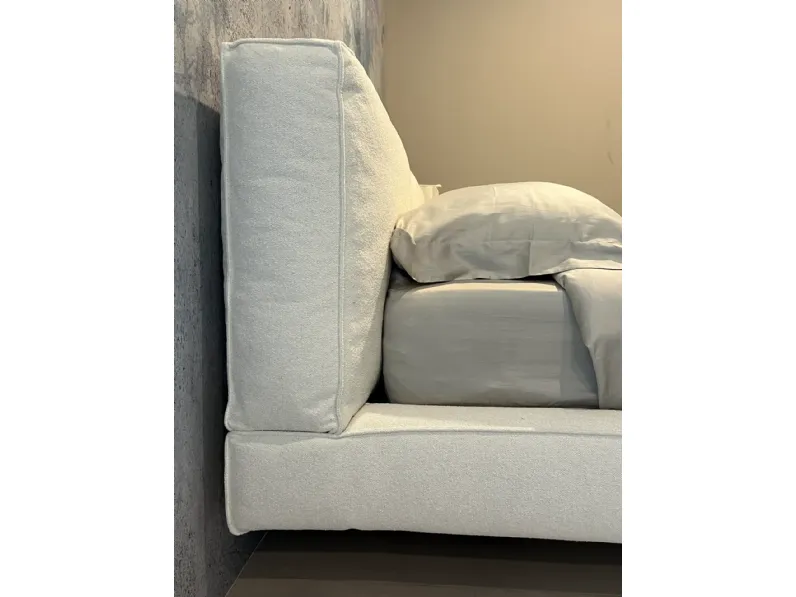 Letto imbottito modello Academy piuma di Twils scontato 35%
