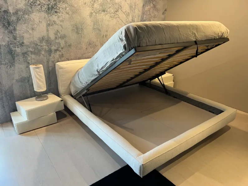 Letto imbottito modello Academy piuma di Twils scontato 35%