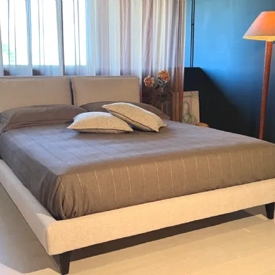 Letto imbottito modello Attico di Twils scontato 35%