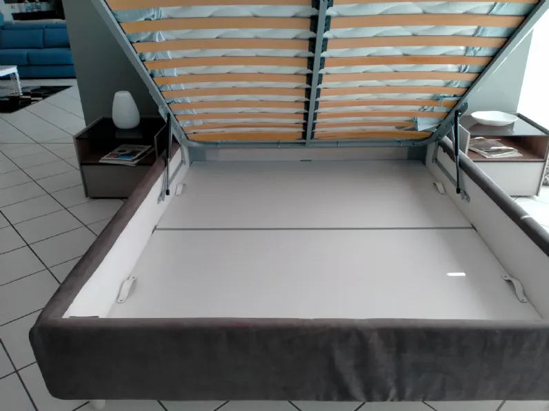 Letto moderno Berry con fodera di  ricambio  ecopelle V&nice scontato 31%
