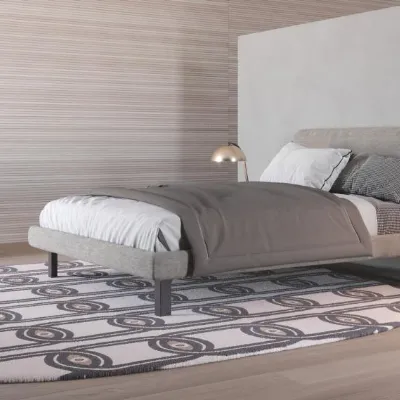 Letto imbottito con giroletto Blade Giessegi a prezzo ribassato