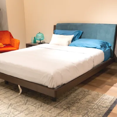 Letto in legno con piedini Bliss Tomasella a prezzo ribassato