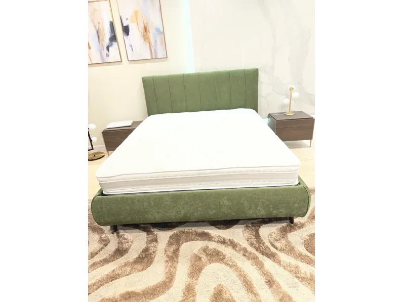 Letto matrimoniale moderno Chamole Altrenotti a prezzo ribassato