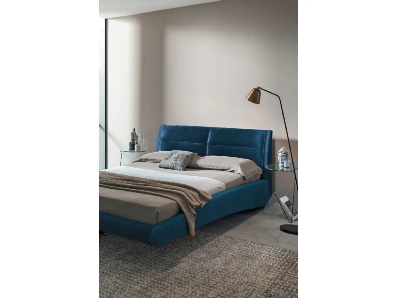 Letto moderno con gambe Stromboli king Mottes selection a prezzo ribassato