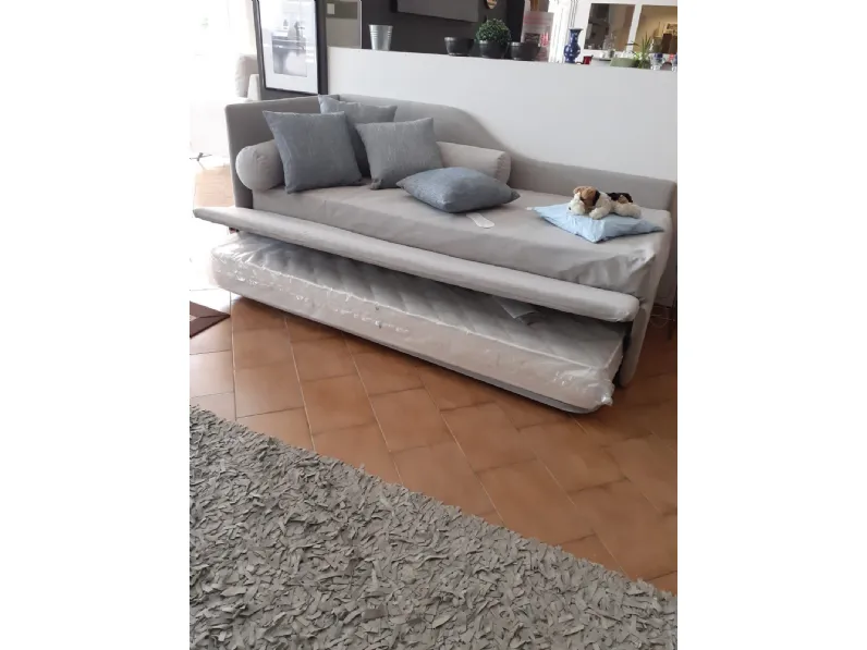 Letto singolo con giroletto Line Bolzan a prezzo ribassato