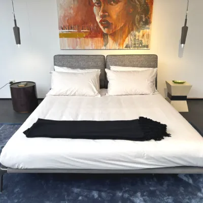 Letto matrimoniale con piedini Park 1  Poliform a prezzo ribassato