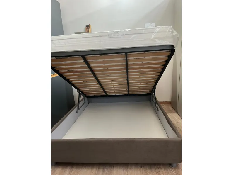 Letto moderno Penny silver Collezione esclusiva con uno sconto del 40%