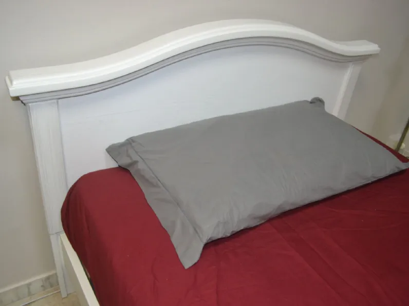 Letto classico con pediera Licia Arcadia by colombini a prezzo ribassato