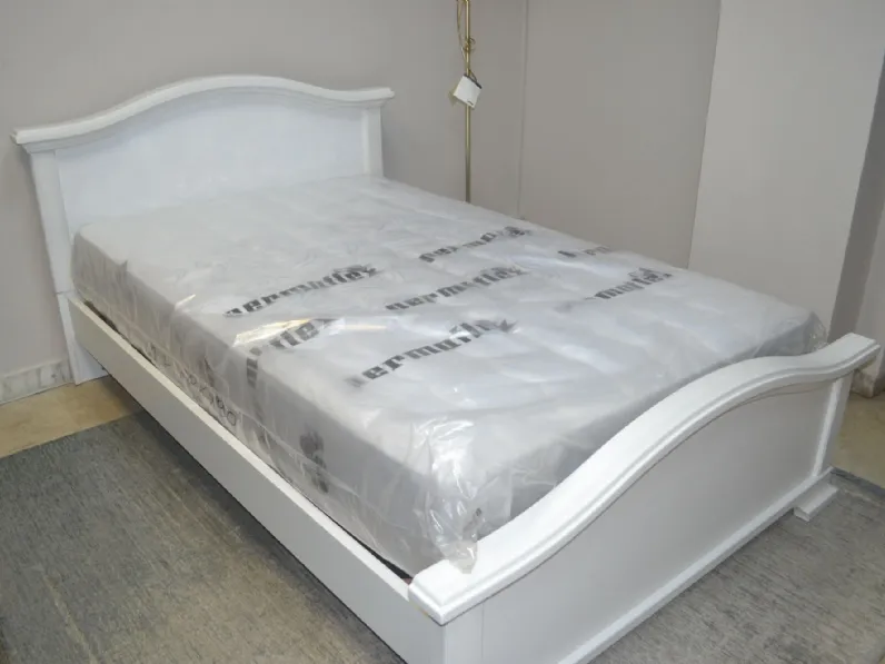 Letto classico con pediera Licia Arcadia by colombini a prezzo ribassato