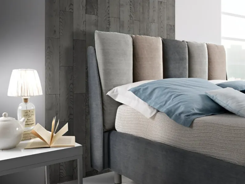 Letto moderno Pillow Artigiana letti con uno sconto del 29%