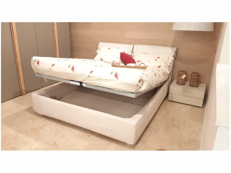 Letto matrimoniale con contenitore River V&nice a prezzo ribassato