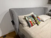 Letto imbottito modello Royal di Ditre italia scontato 50%