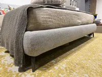 Letto imbottito modello Royal di Ditre italia scontato 50%